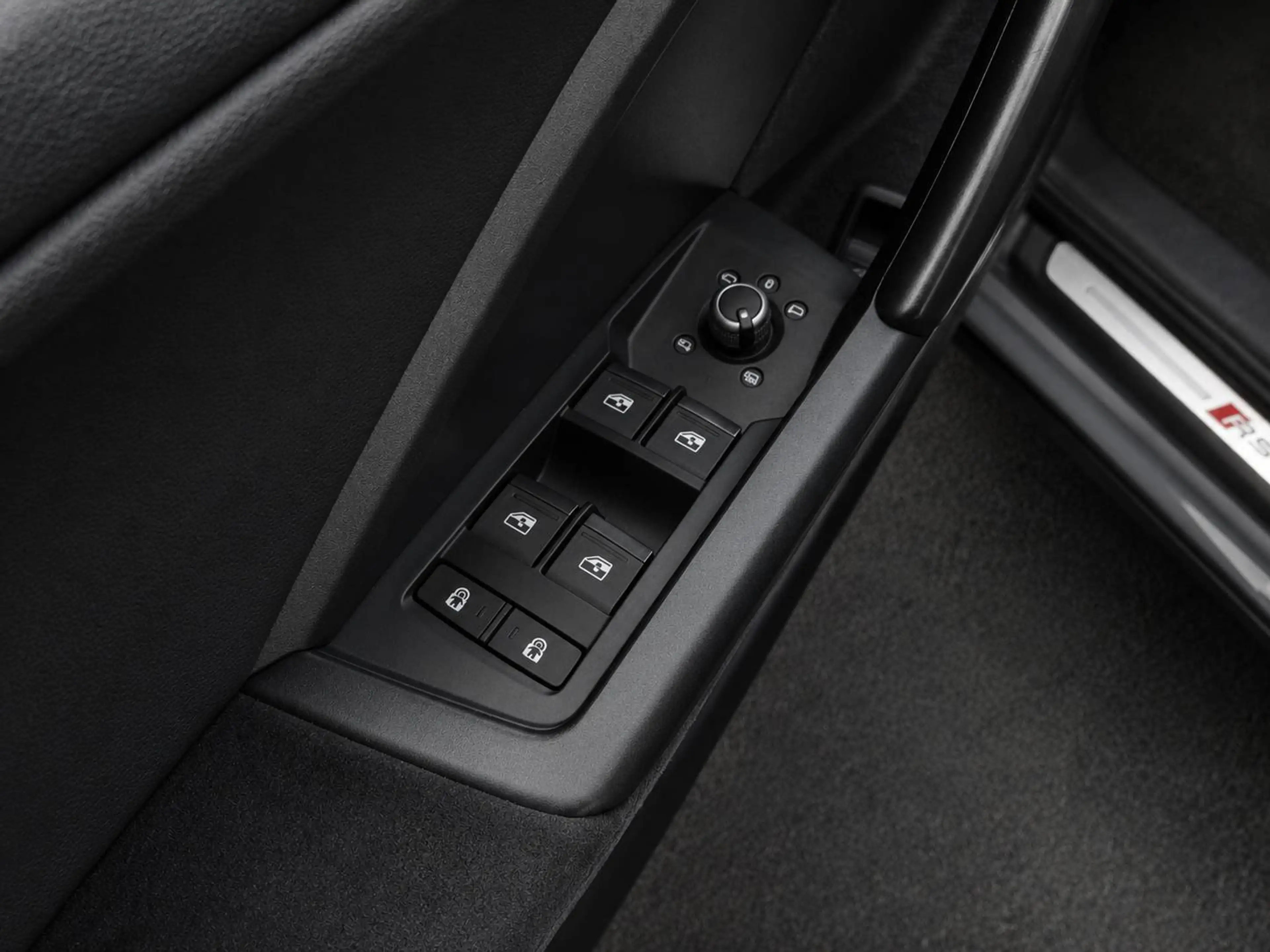 Audi RS Q3 SPORTBACK 2.5 TFSI QUATTRO S TRONIC / CARPLAY / PANO / SONOS / ENTRET. COMPLET / GARANTIE 12 MOIS — photo 11