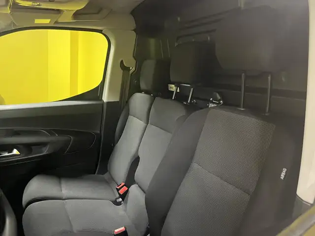Citroen Berlingo view 18