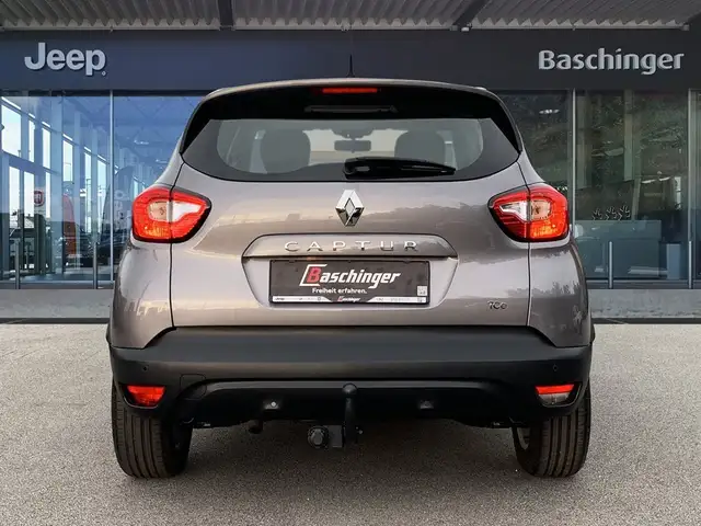 Renault Captur view 5