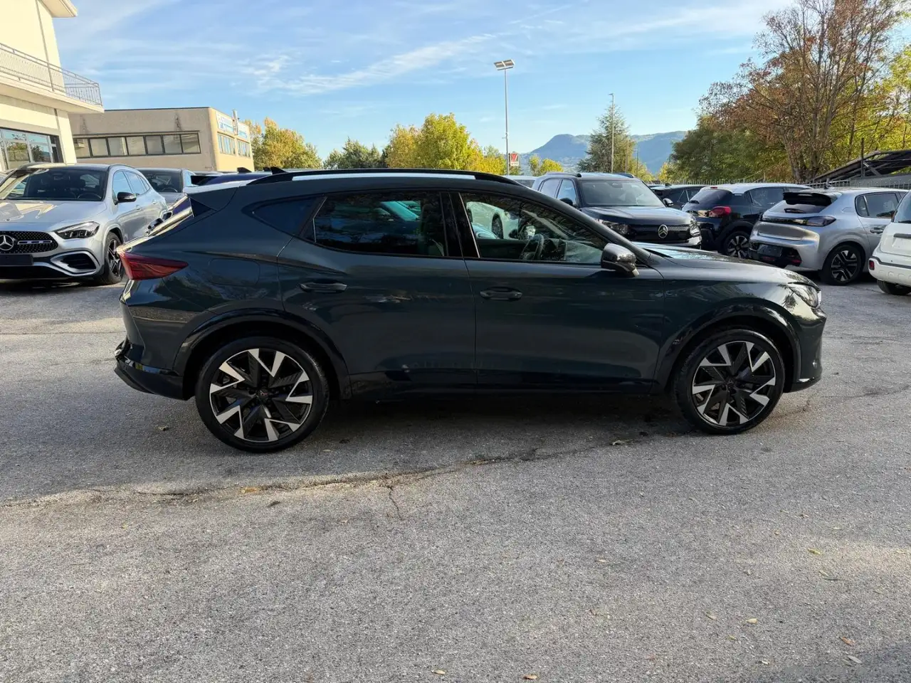 2026 CUPRA Formentor 1.5 e-Hybrid DSG, photograph 4