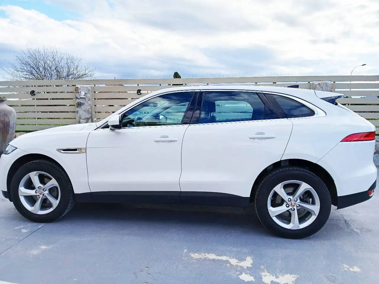Jaguar F-Pace