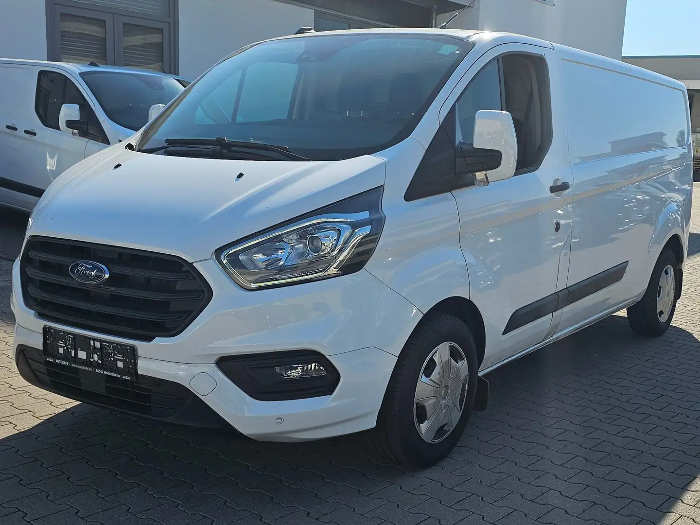 Ford Transit Custom 320 L2 4 JAHRE GARANTIE*NAVI*KAMERA*1 HAND Weiß - 1
