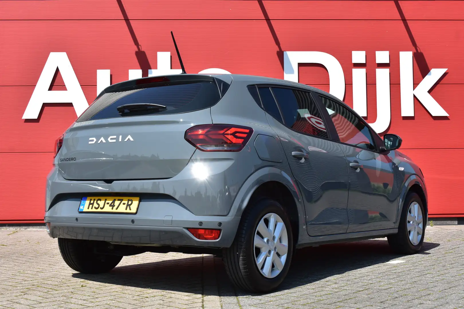 Dacia Sandero 1.0 TCe 90 Expression Automaat | LED | Camera | Ke Grijs - 2