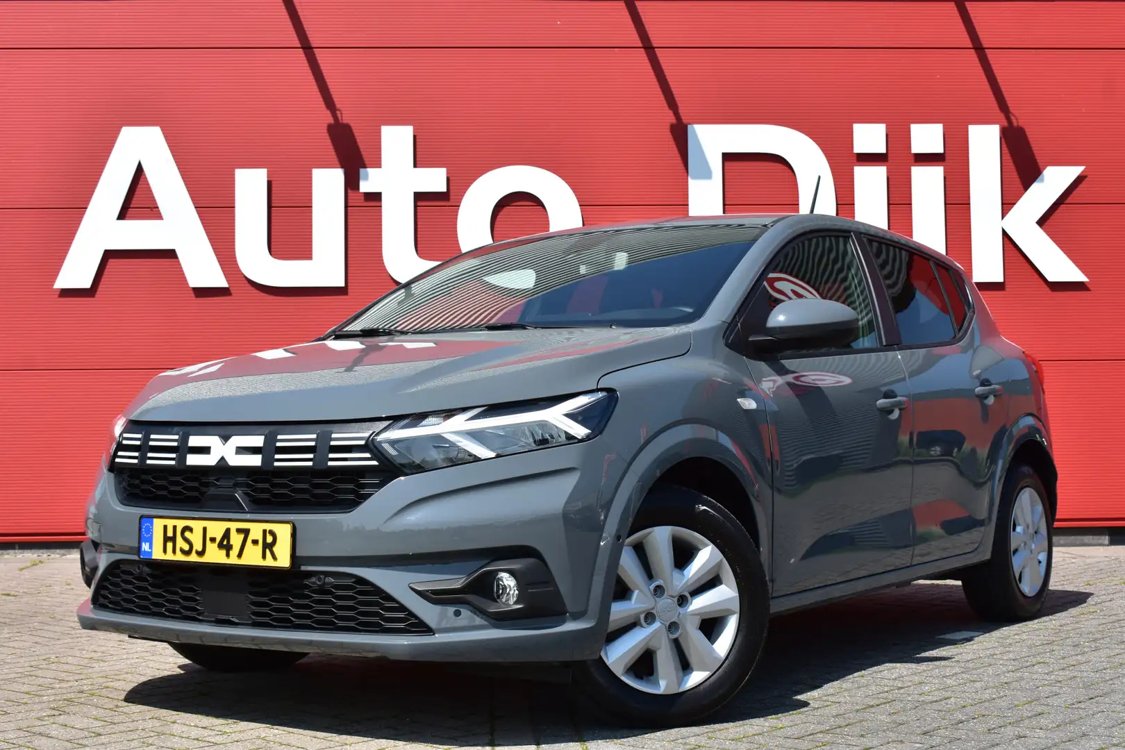 Dacia Sandero 1.0 TCe 90 Expression Automaat | LED | Camera | Ke Grijs - 1