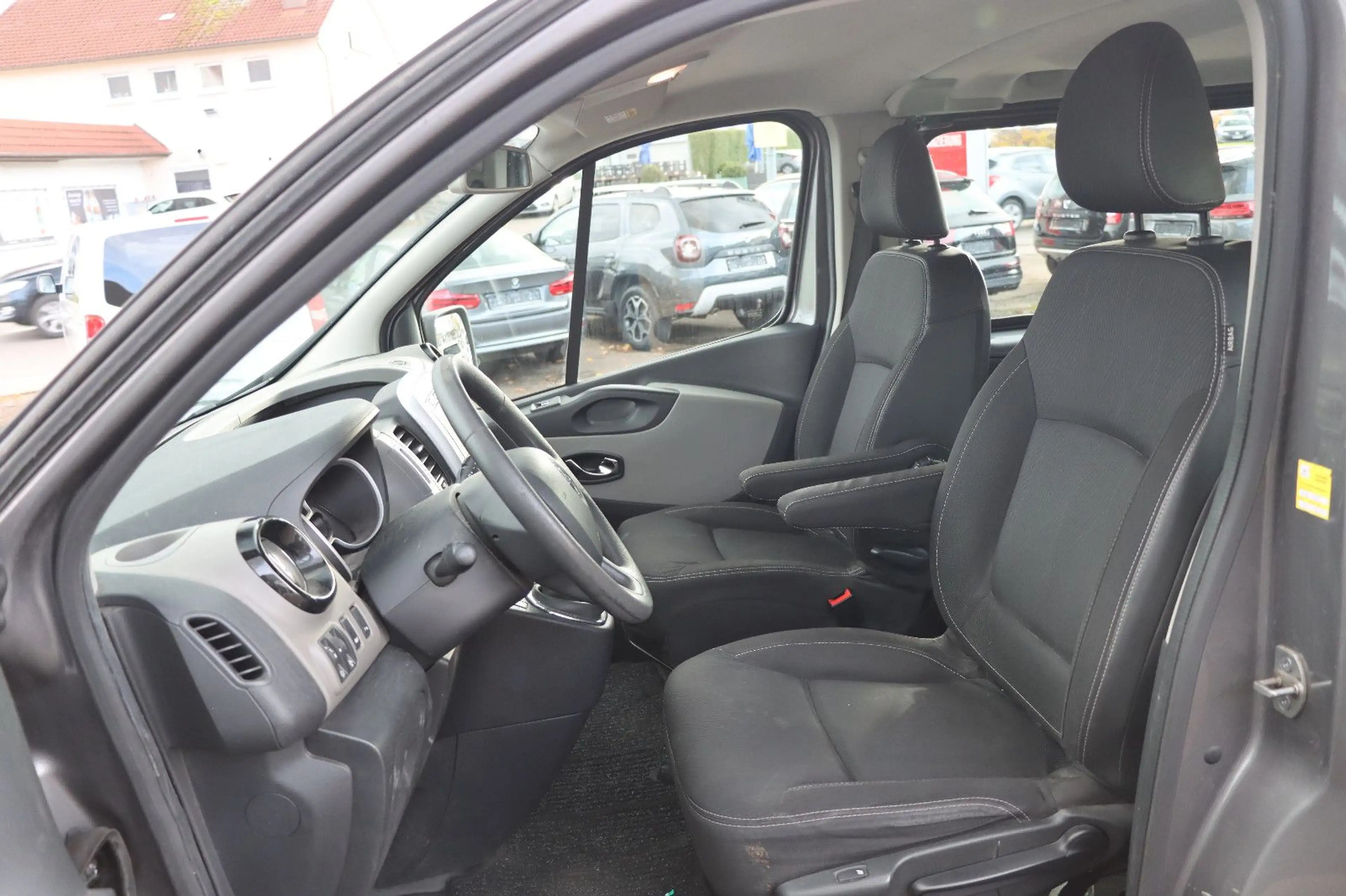 Renault Trafic 8-Sitzer L1H1 Expression l NAVI l KAMERA — photo 15