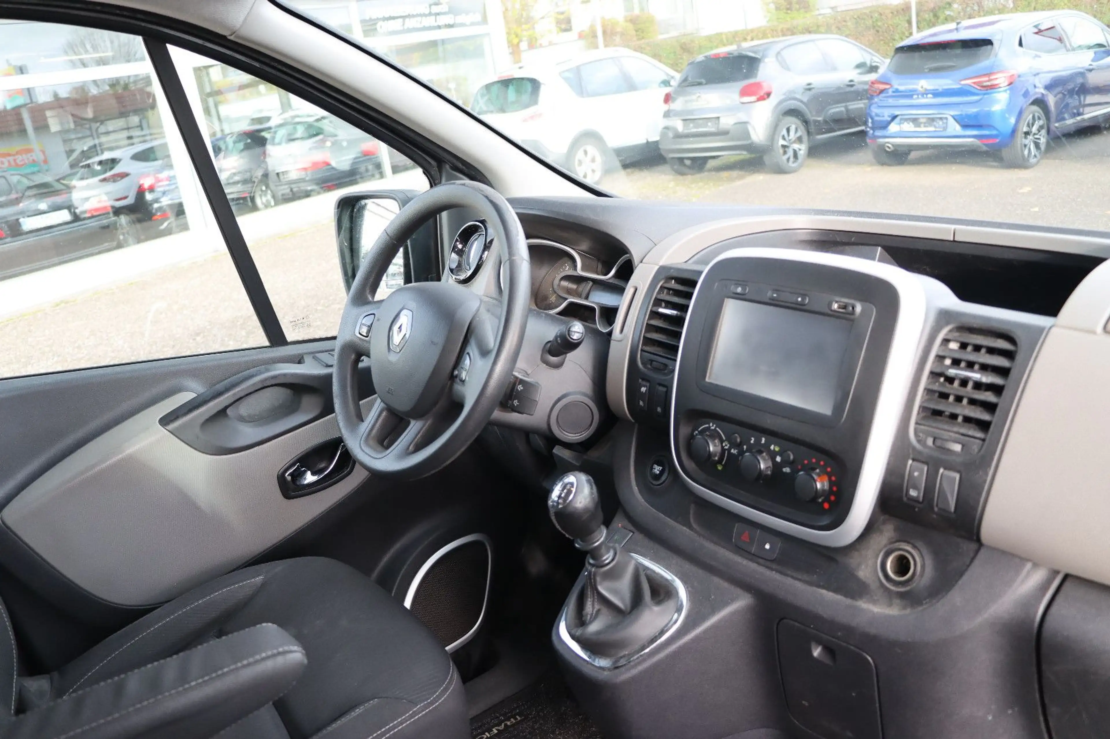 Renault Trafic 8-Sitzer L1H1 Expression l NAVI l KAMERA — photo 8