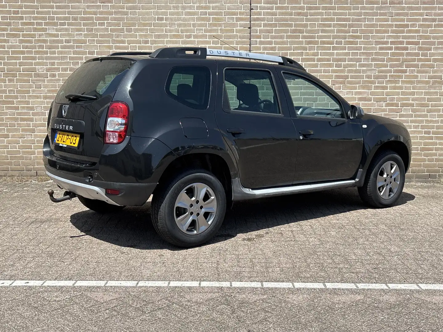 Dacia Duster 1.2 TCe 4x2 Prestige | Airco | Cruise | PDC | Trek Zwart - 2