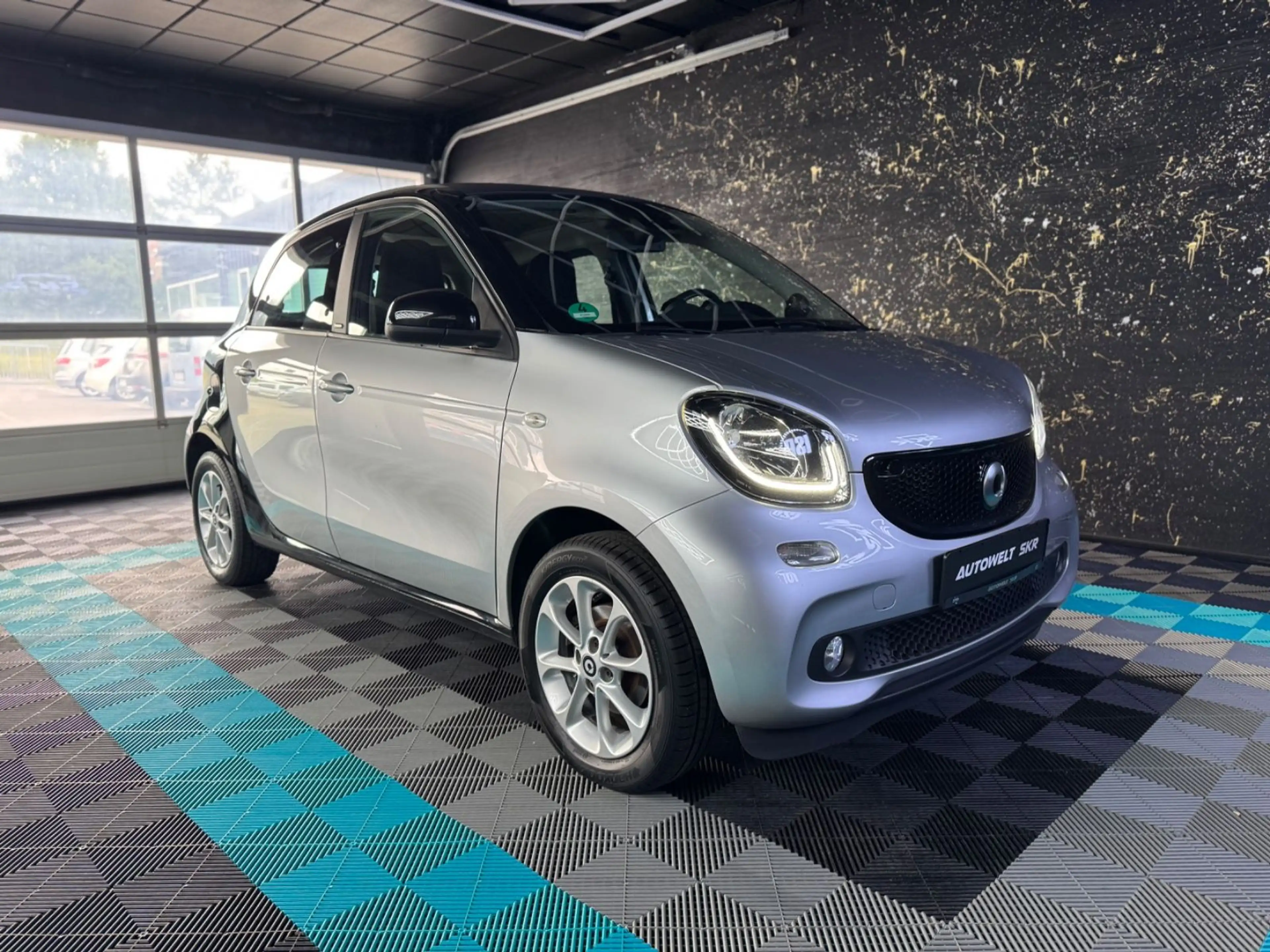 smart forFour forfour Basis NAV/PDC — photo 12