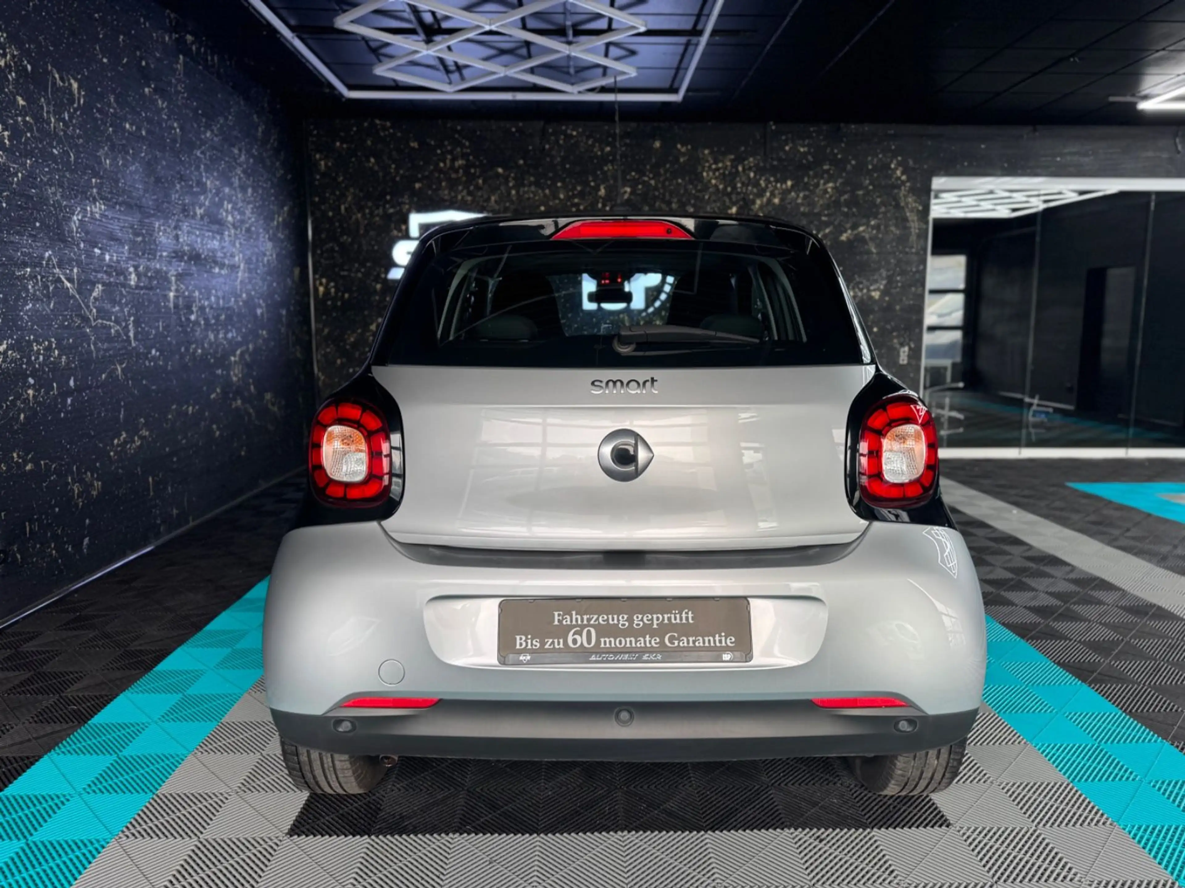 smart forFour forfour Basis NAV/PDC — photo 8