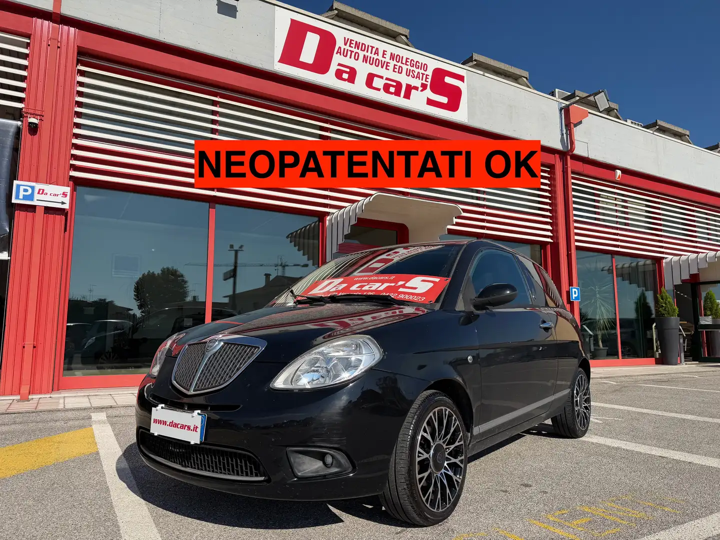 Lancia Ypsilon 1.4 8v Platinum ecochic Gpl, NEOPATENTATI OK! Nero - 1