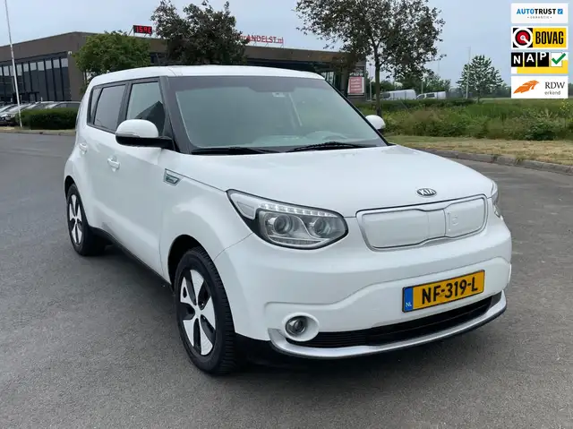 Kia Soul EV ExecutiveLine 27kWh, AUTOMAAT, 1E EIG, NAP, VOL