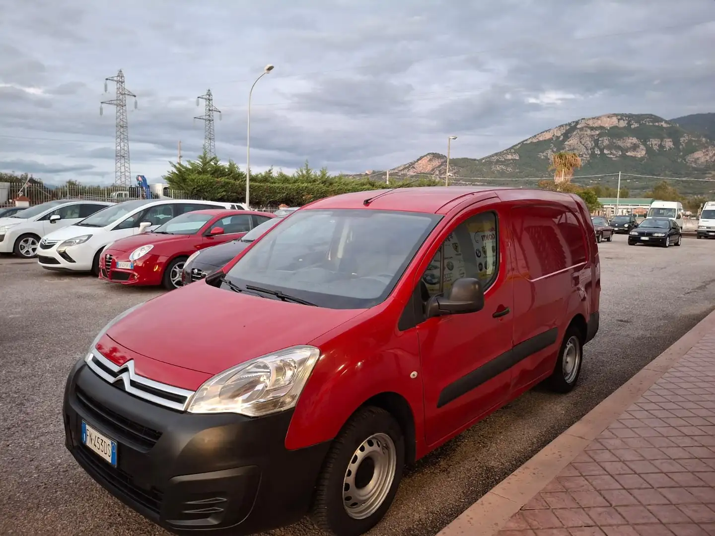 Citroen Berlingo MAXI Rosso - 2