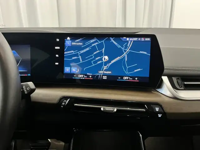BMW 2 Series view 11
