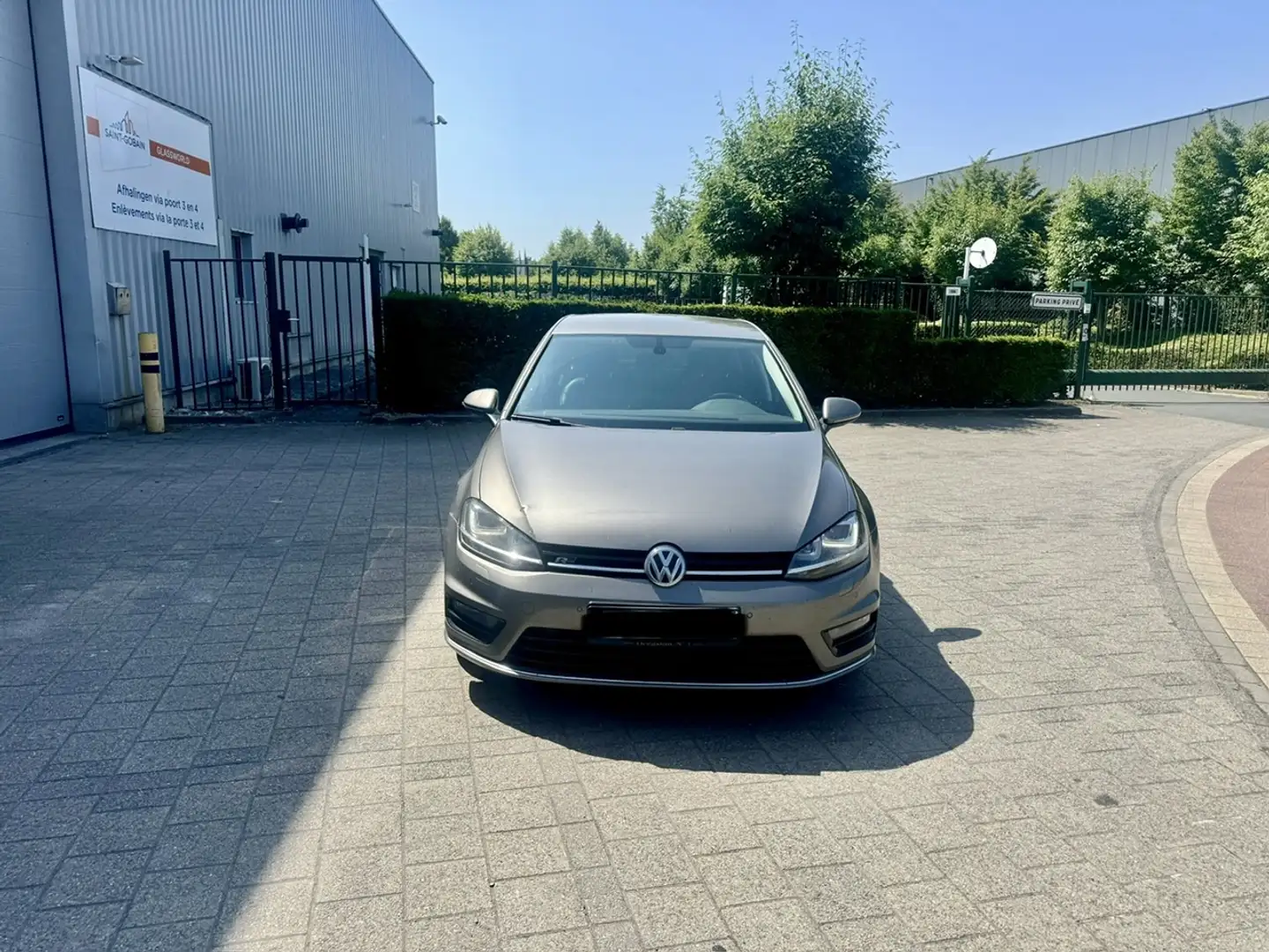 Volkswagen Golf 1.6 CR TDi R-Line Grijs - 2