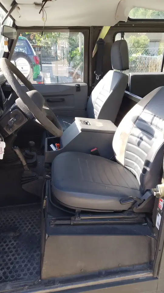 Land Rover Defender 90 2.5 td5 E SW, foto 5