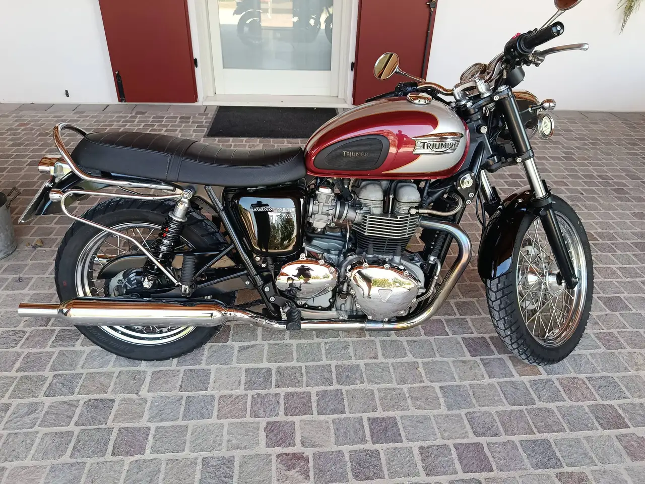 Triumph Bonneville T100