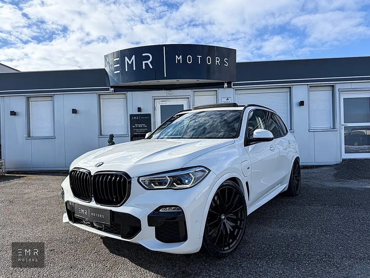 BMW X5 45e xDrive M-PAKET, PANORAMA, LUFT, LASER, ACC,... Weiß - 1