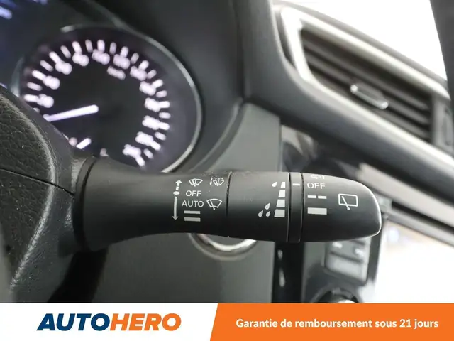 Nissan Qashqai view 25