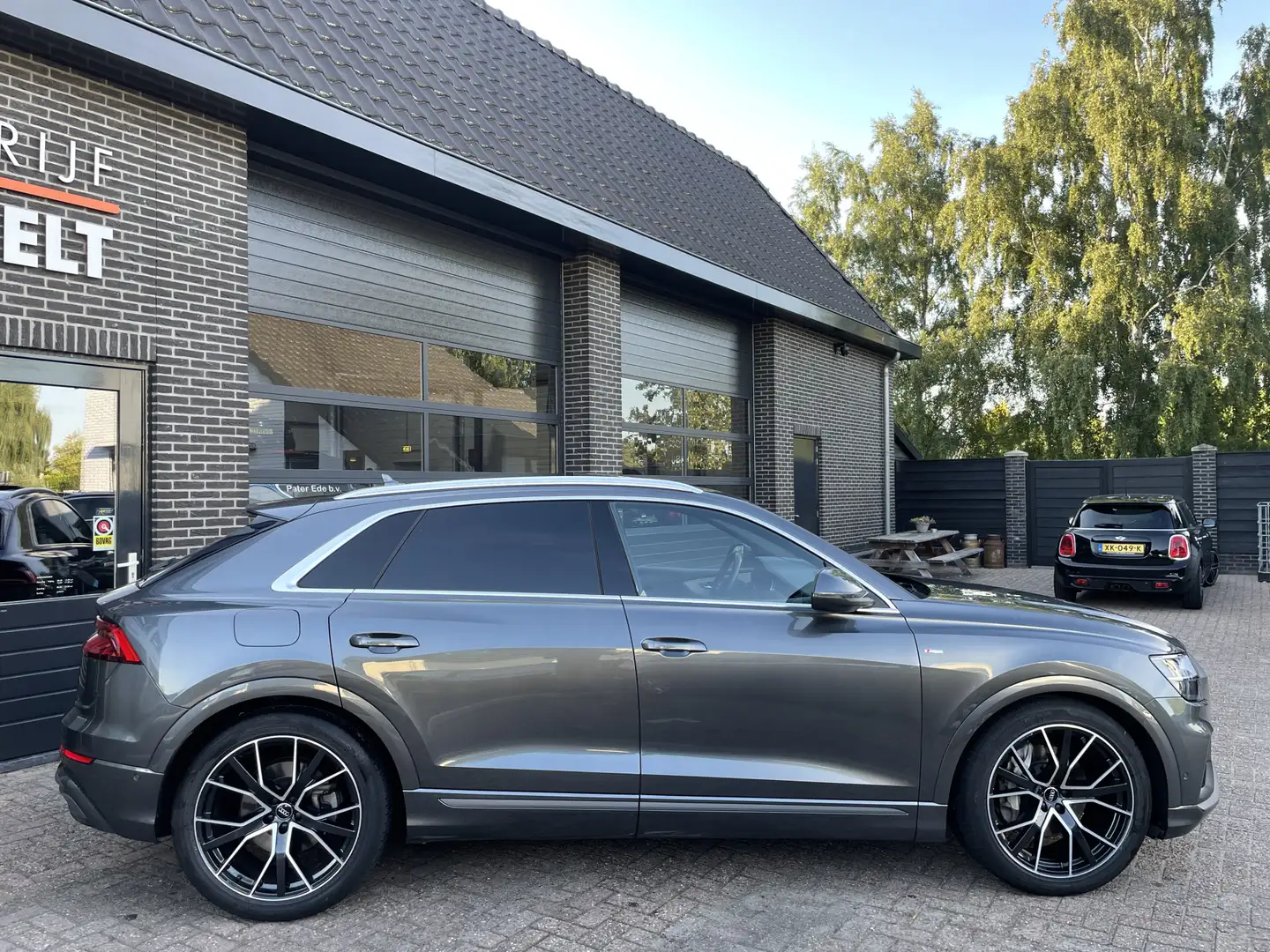 Audi Q8 55 TFSI S-Line quattro B&O , Panoramadak , HUD Gris - 2