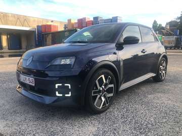 E-R5 E-Tech 52 kWh Comfort Range Techno