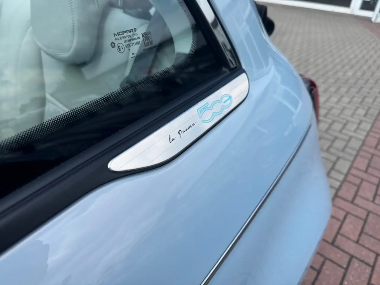 Fiat 500 E La Prima By Bocelli+NAVI+JBL+LEDER+ACC+KAMERA, миниатюра 12