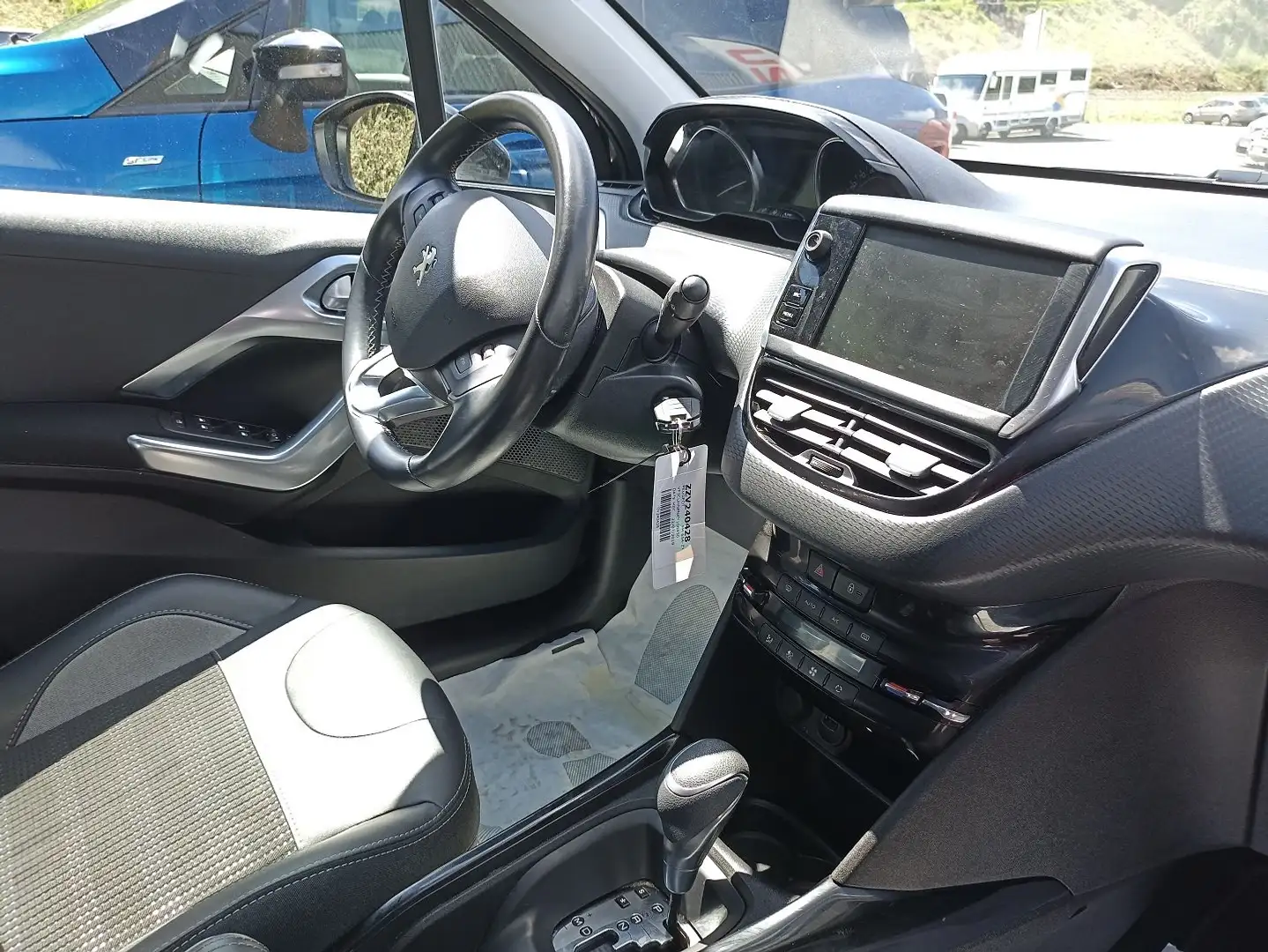 Peugeot 2008 1.2 PURETECH 110CH ALLURE BUSINESS S\u0026S EAT6 - 2