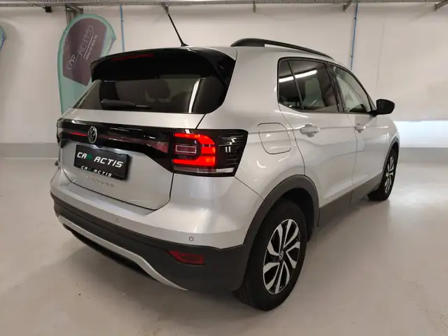 Volkswagen T-Cross view 4