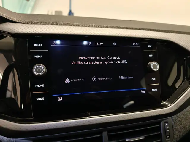 Volkswagen T-Cross view 12