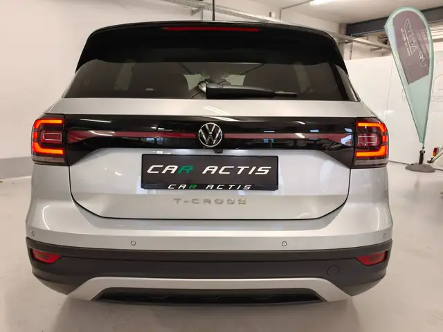 Volkswagen T-Cross view 5
