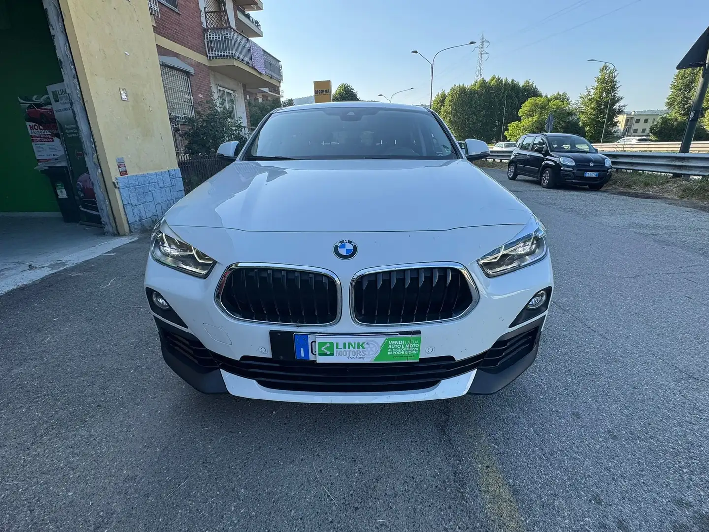 BMW X2 X2 sdrive18i 140cv auto Bianco - 2