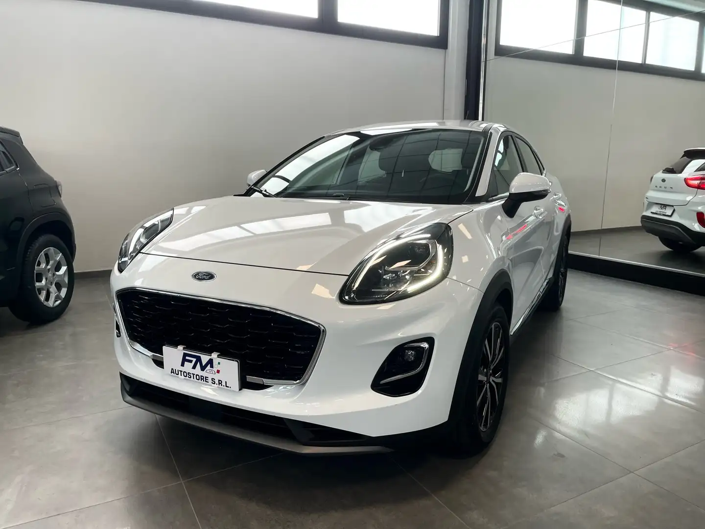 Ford Puma Puma 1.0 ecoboost Hybrid 125cv Titanium Bianco - 1