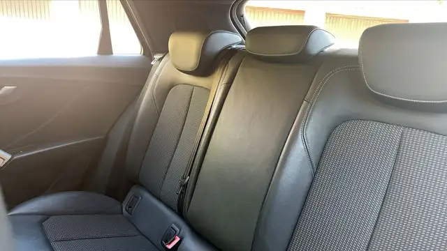 Audi Q2 view 9