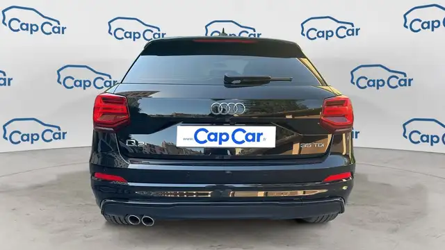 Audi Q2 view 3