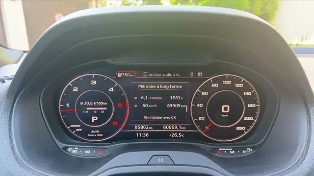 Audi Q2 view 12