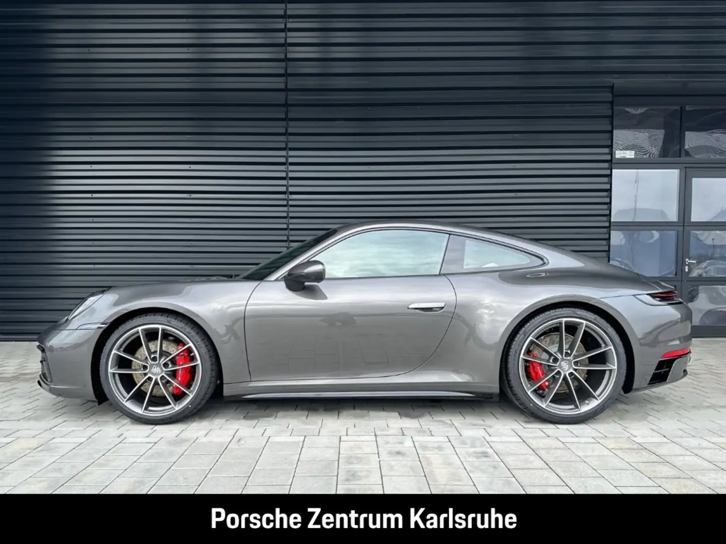 Porsche 992 911 Carrera S Sportfahrwerk Sportabgasanlage Gris - 2