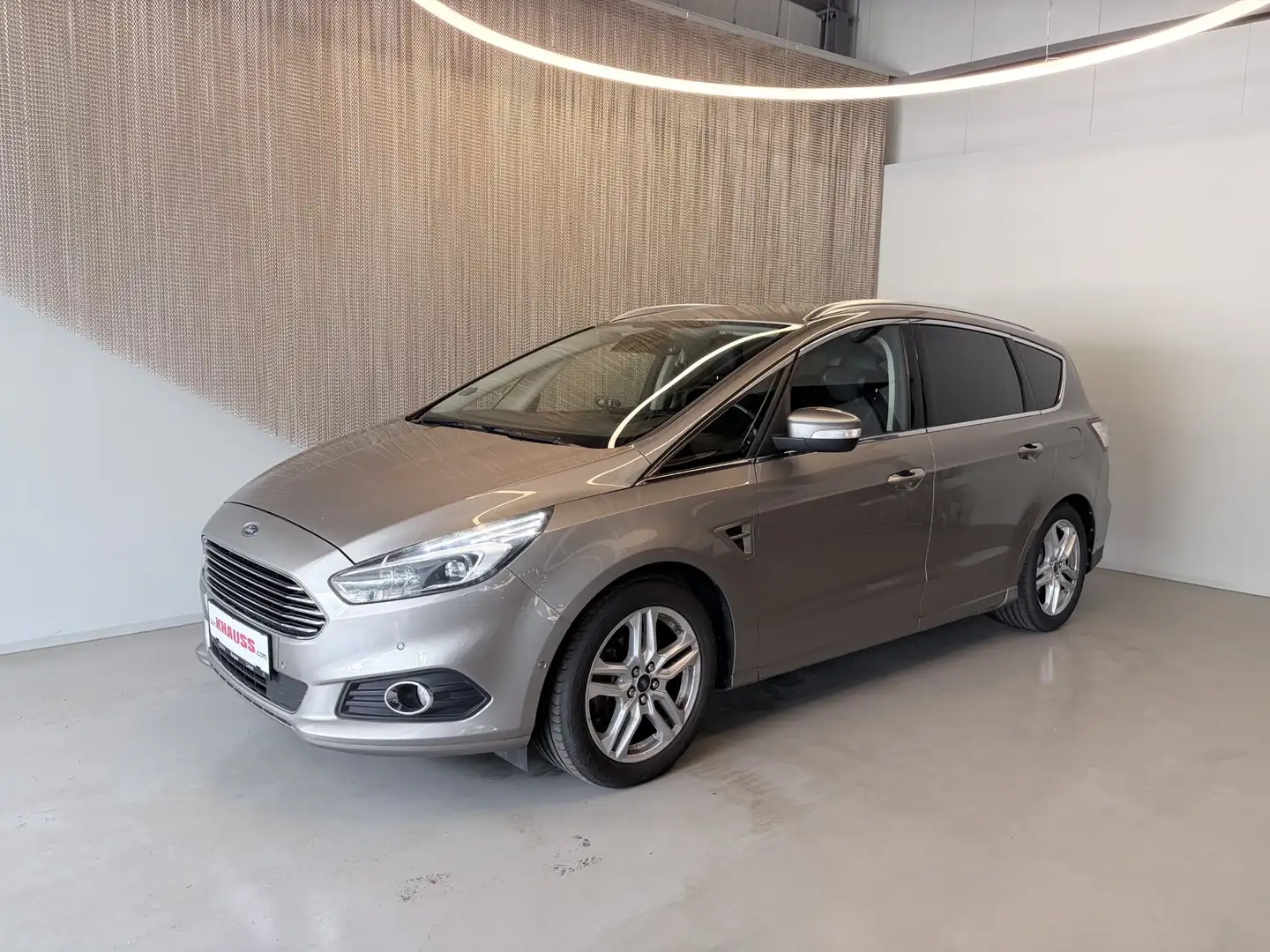 Ford S-Max Titanium 2.0 TDCi AWD Auto-Start/Stop 7 Sitzer, AHK abnehmbar Silber - 1