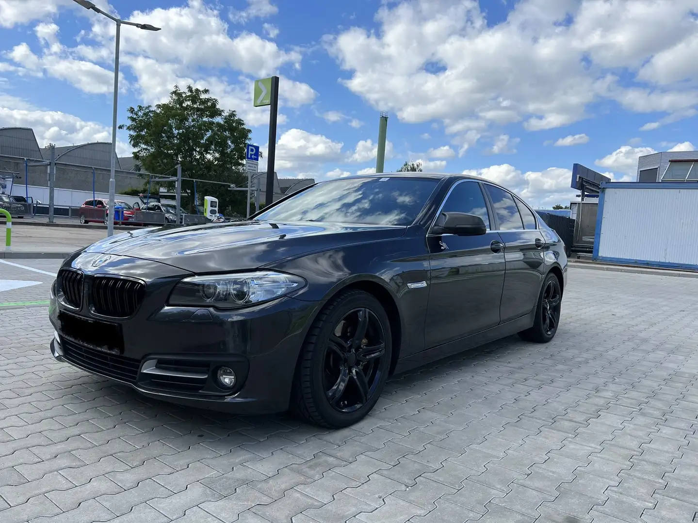 BMW 530 530d UNFALLFREI-- LÜCKENLOS SCHECKHEFT Grau - 1