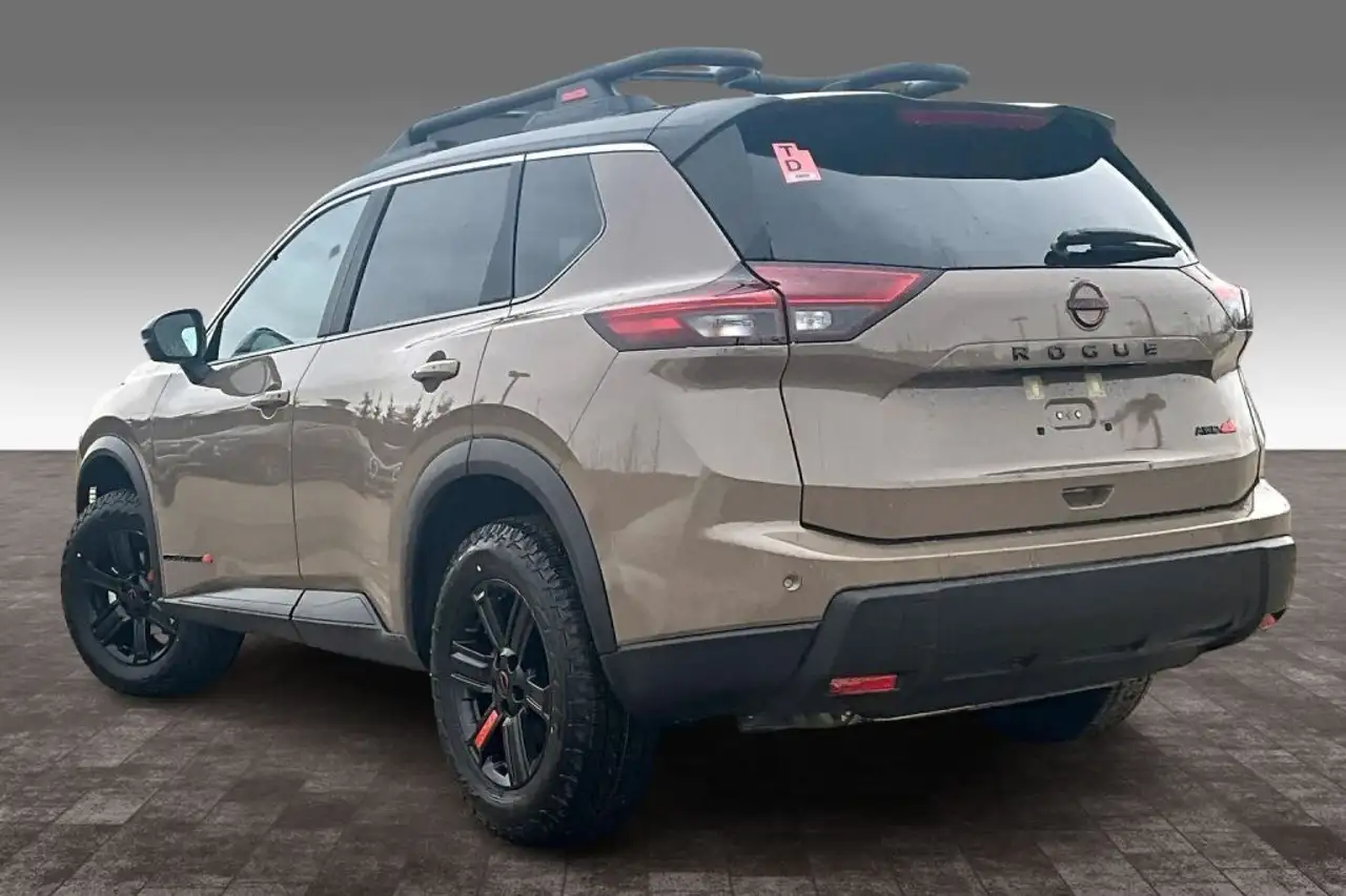 Nissan Rogue снимка Nissan Rogue