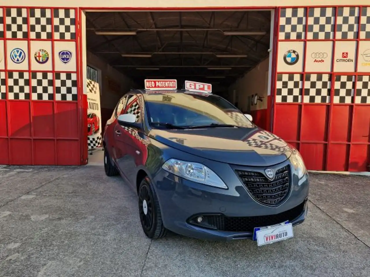 Lancia Ypsilon