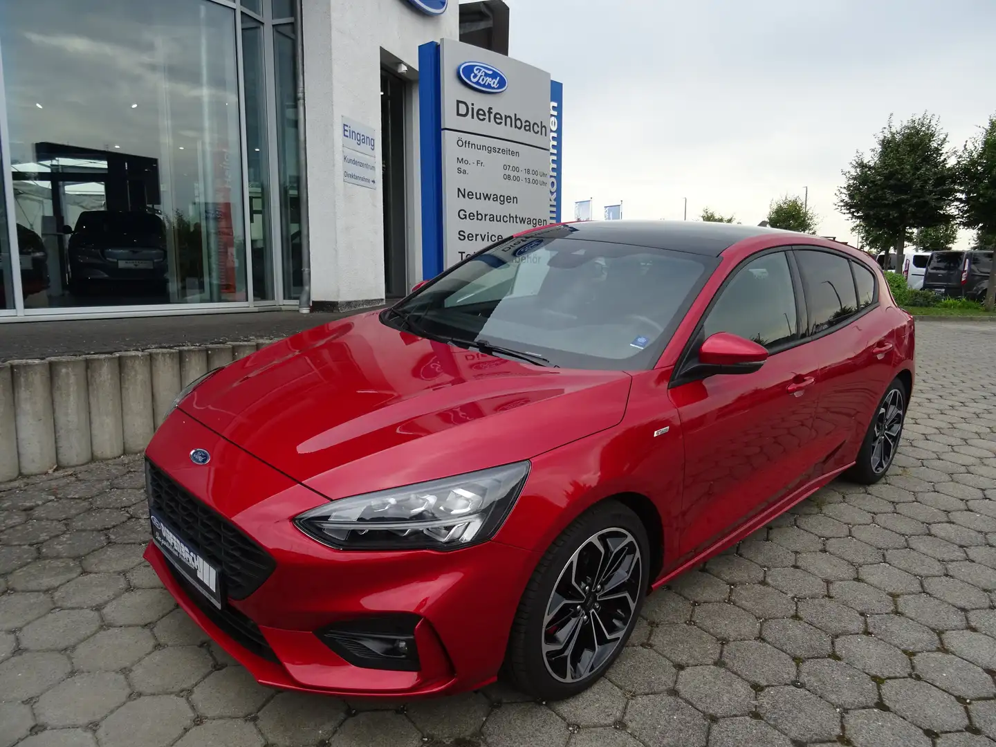 Ford Focus 1.5 Ecoblue ST-Line X +LED+Panorama+B&O+ACC+18" Rot - 1