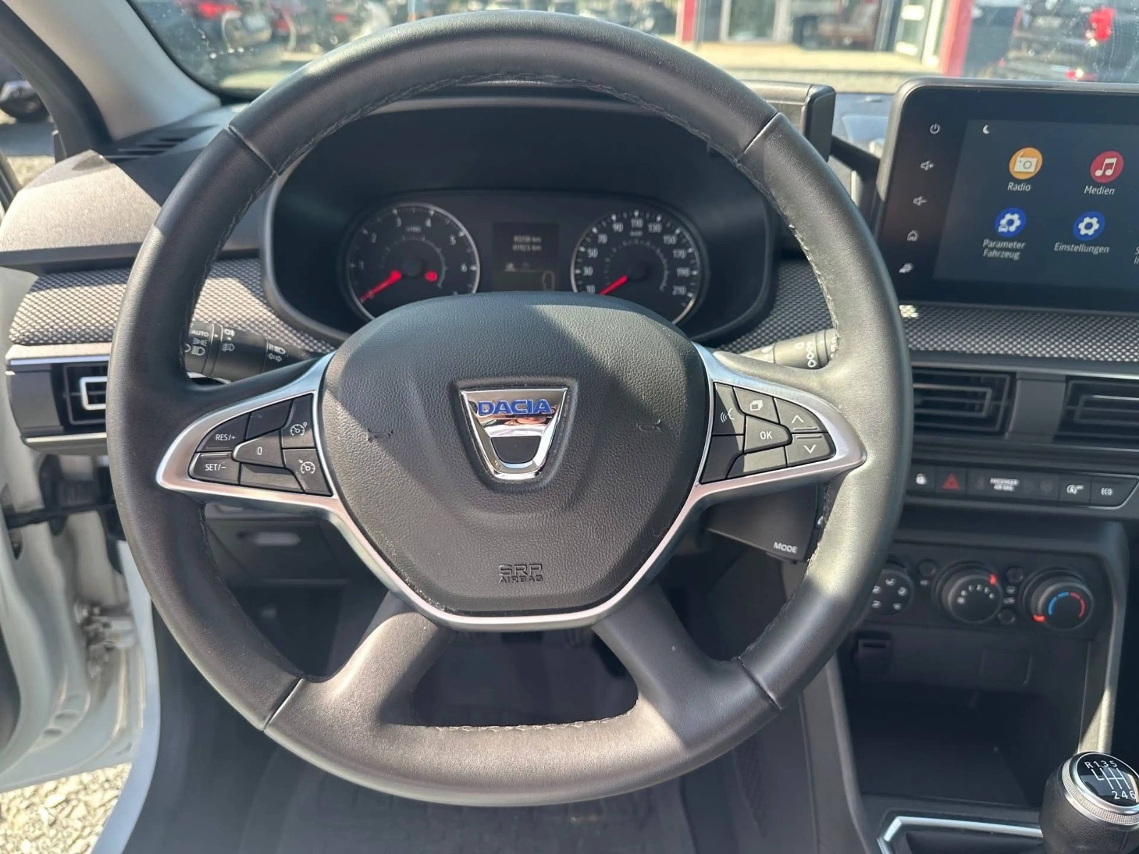 Dacia Sandero III Comfort CarPlay Tüv & Inspektion neu — photo 11