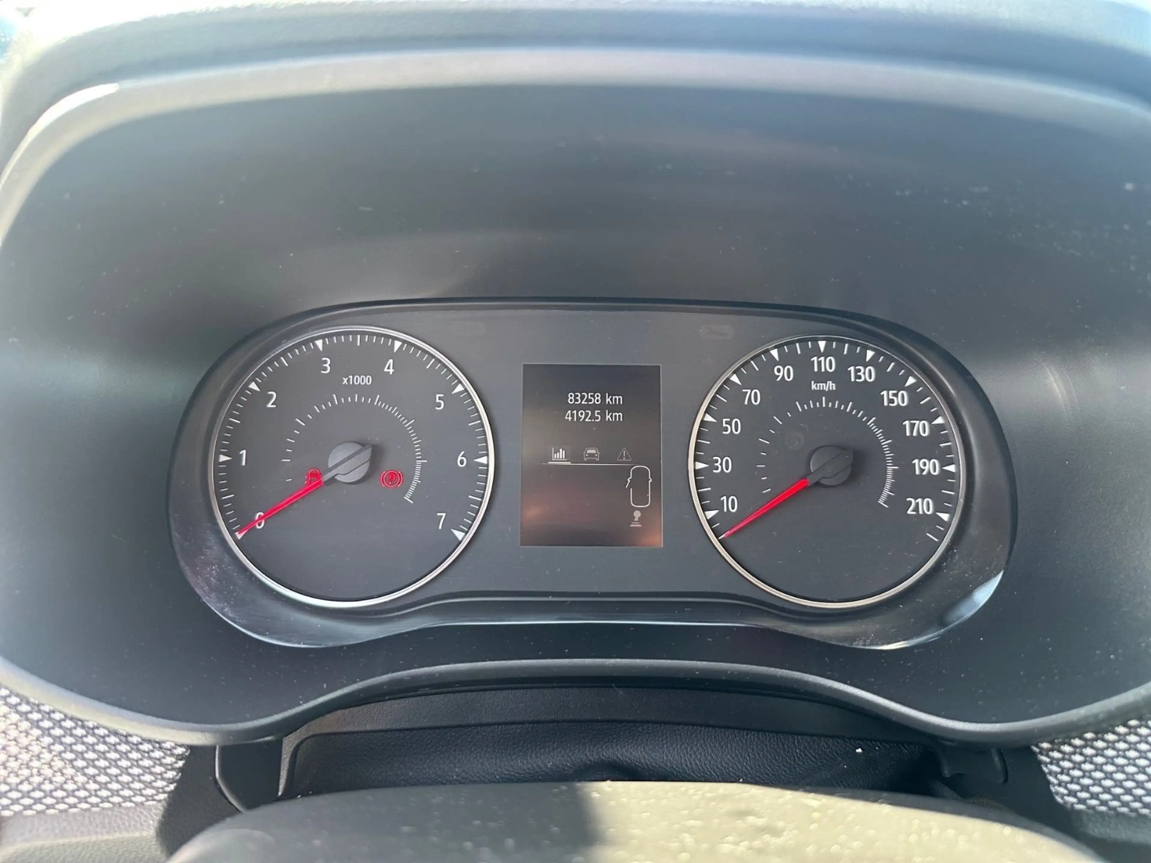 Dacia Sandero III Comfort CarPlay Tüv & Inspektion neu — photo 9