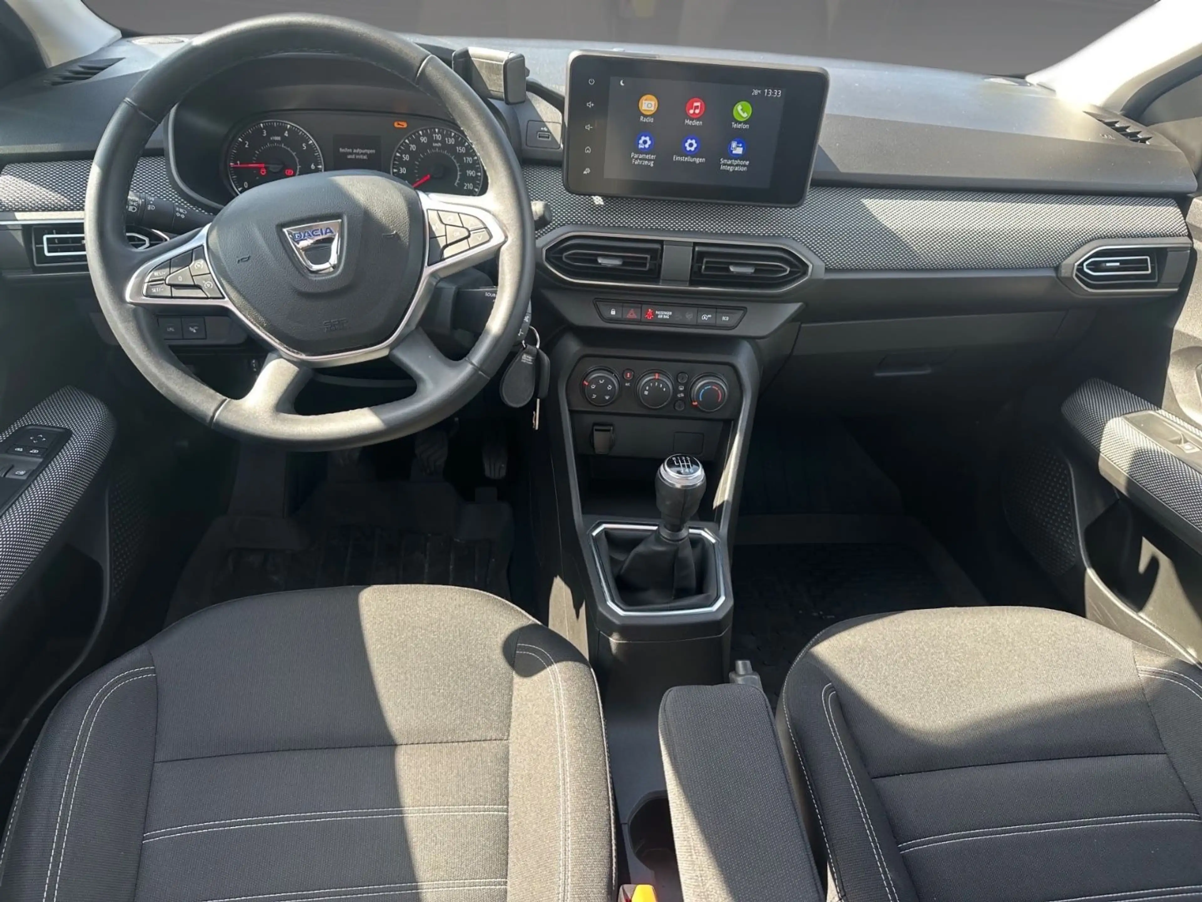 Dacia Sandero III Comfort CarPlay Tüv & Inspektion neu — photo 7