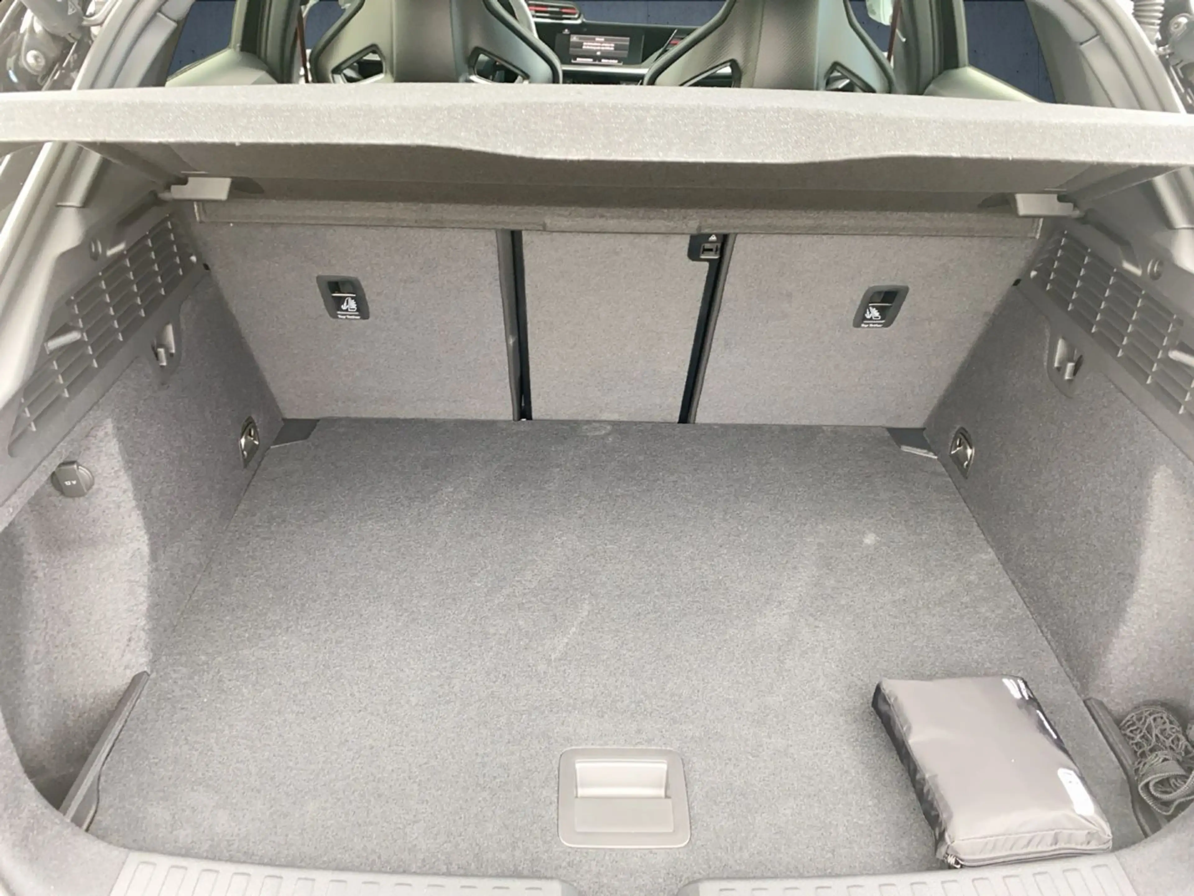 Audi RS3 RS 3 Sportback S tr. PANO Matrix 19 RS-Abgas HUD — photo 13