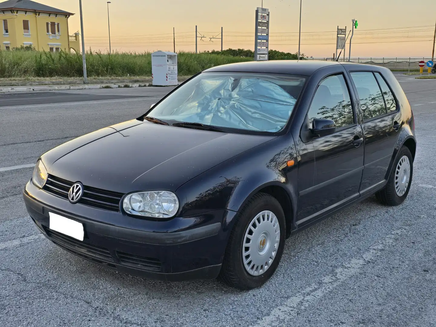 Volkswagen Golf Golf IV 1997 5p 1.4 16v Blu/Azzurro - 1