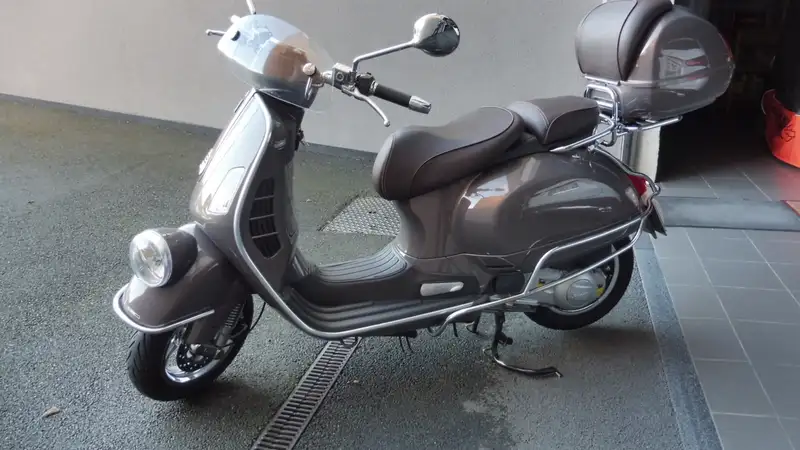 Vespa GTV 300