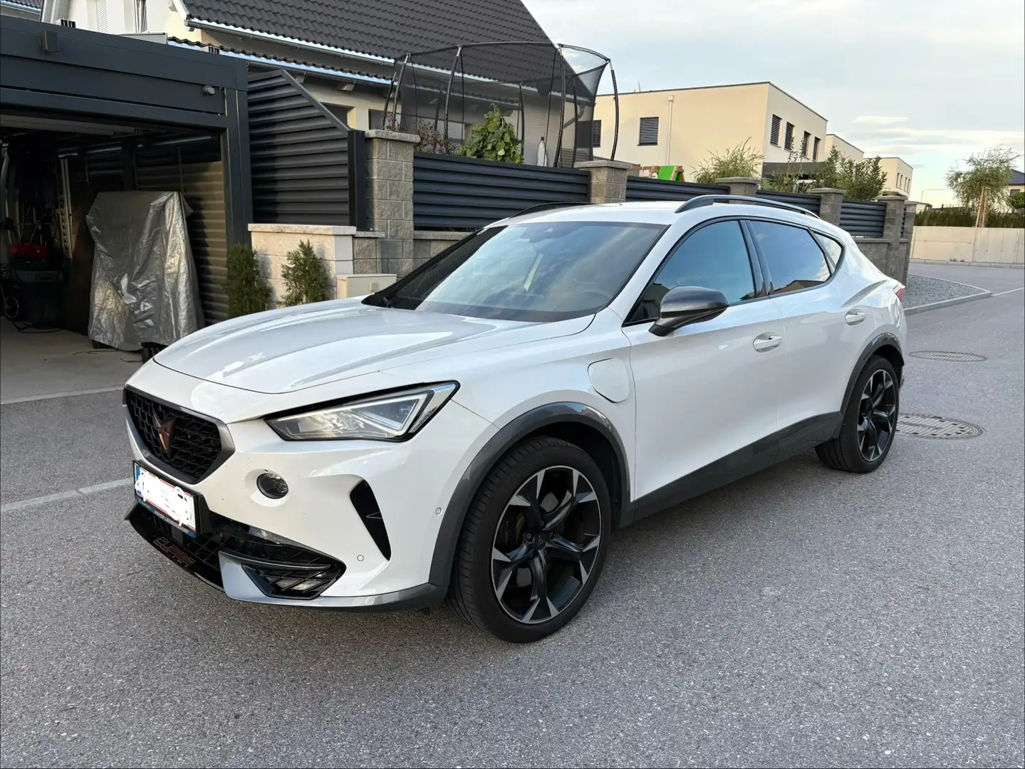 CUPRA Formentor Formentor VZ 1,4 e-Hybrid 245 DSG Weiß - 1