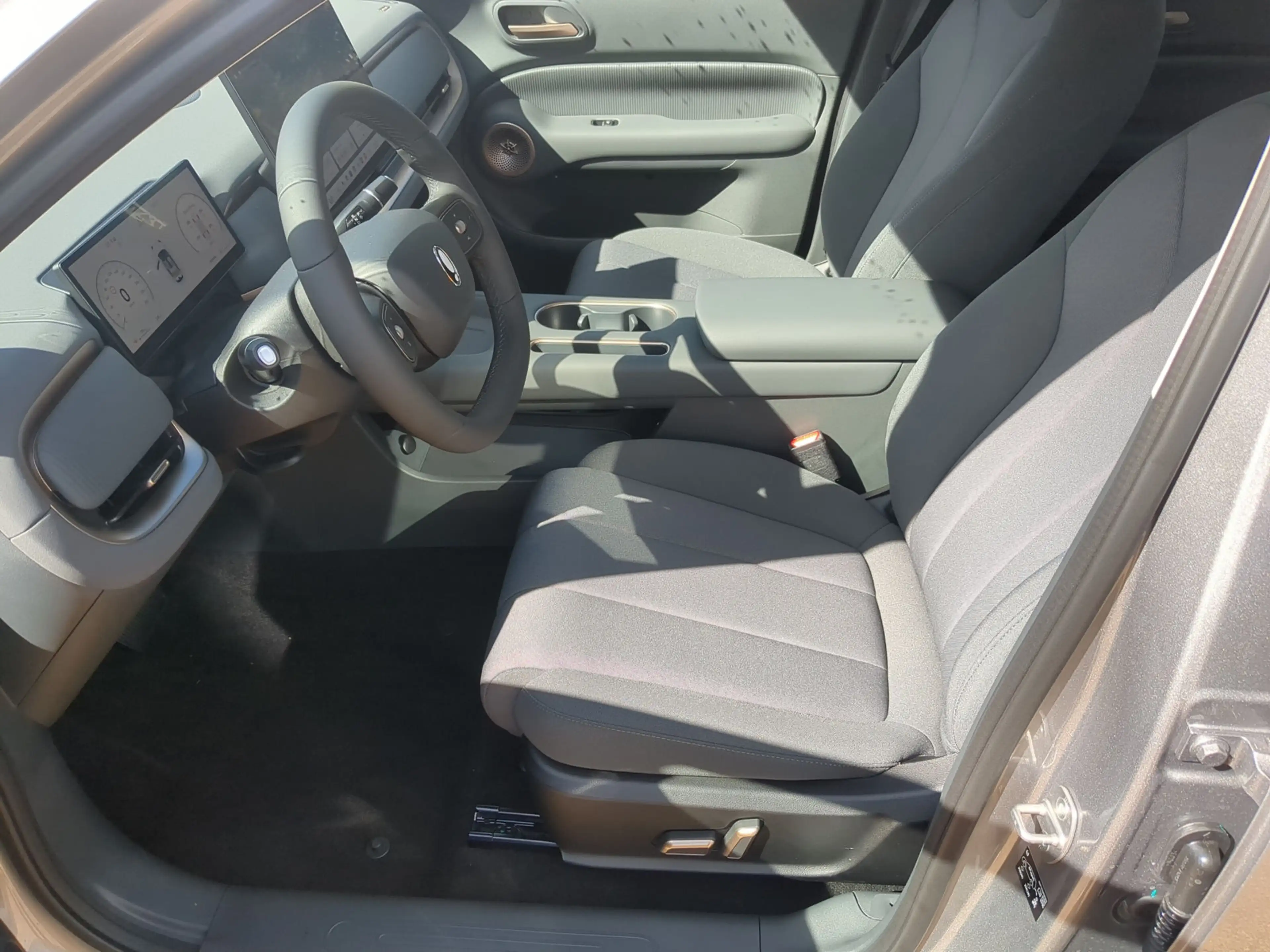 GWM ORA 5 SUV HEV 1.5 Hybrid Turbo Premium SHZ+360°Kamera+Na — photo 5