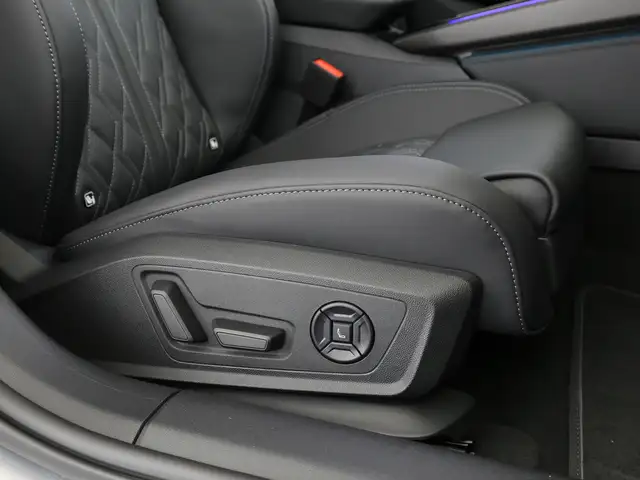 Audi A6 view 25