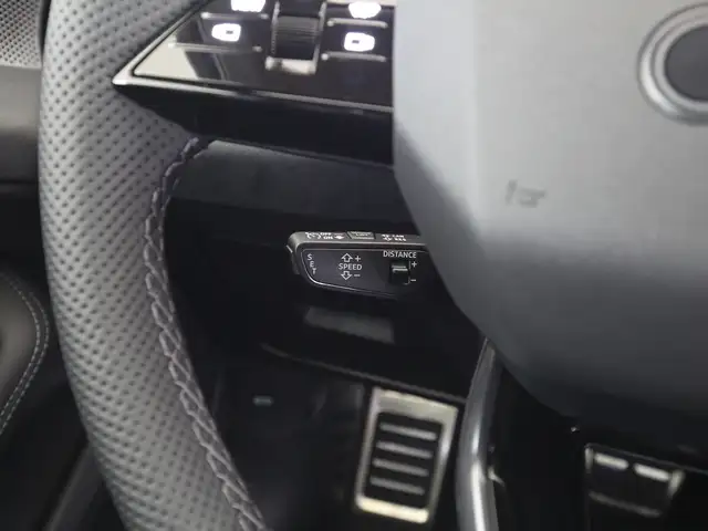 Audi A6 view 16